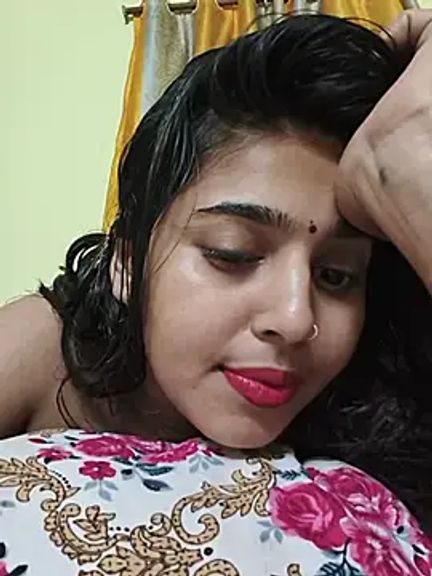 Cute-Simmi69