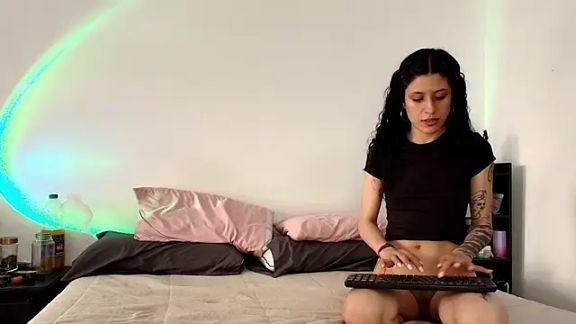 anika_lowen02