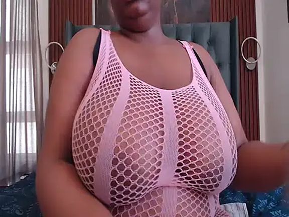 VoluptuousXX5