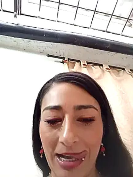 Bella_Office-Naughty1