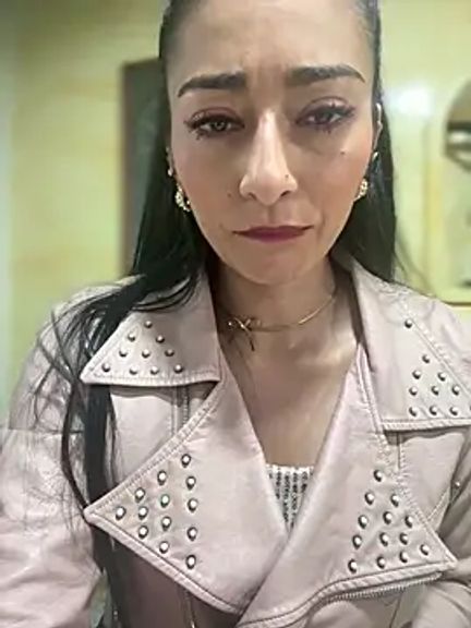 Bella_Office-Naughty1