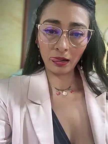 _Bella-Office1