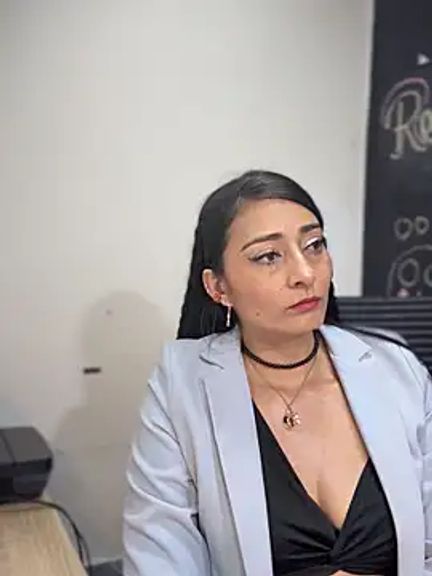 _Bella-Office1