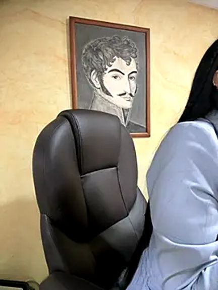 _Bella-Office1