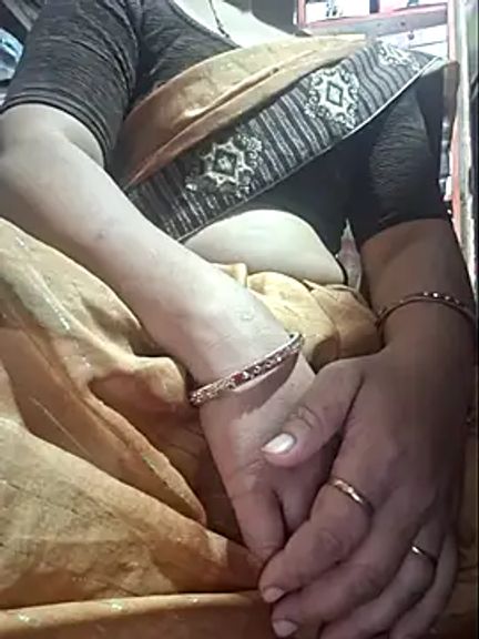 indianhotwife639