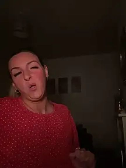 Juicy-Tits-Jodie