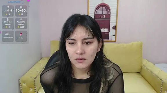 Lia_hank13_ch