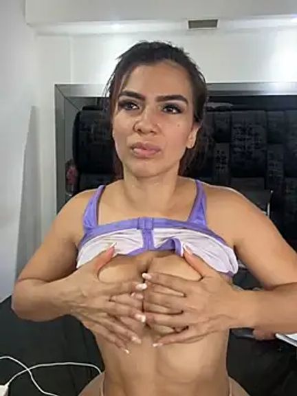 Arianna_Jones1