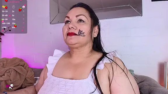 EllenaBoobs_