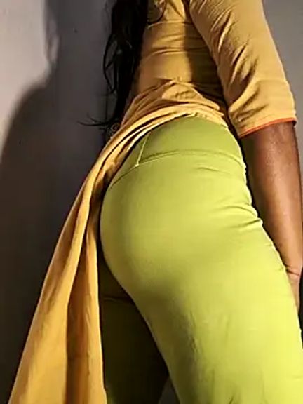 DIRTYSECRET_QUEEN_07