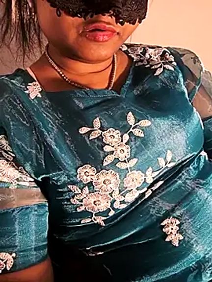 DIRTYSECRET_QUEEN_07