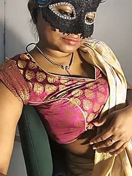 DIRTYSECRET_QUEEN_07