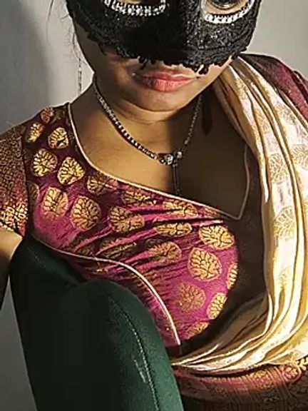 DIRTYSECRET_QUEEN_07
