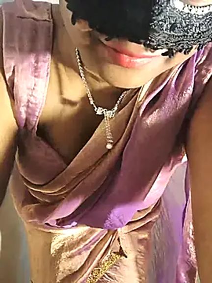 DIRTYSECRET_QUEEN_07