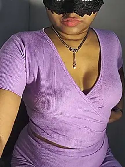DIRTYSECRET_QUEEN_07