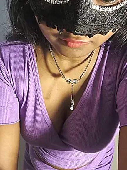 DIRTYSECRET_QUEEN_07