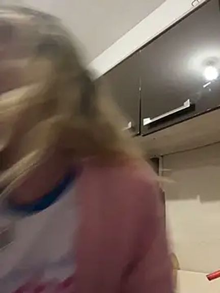 blond-96