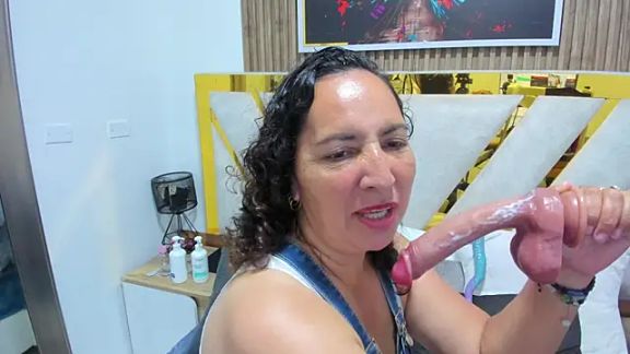 Luna_Naughty1