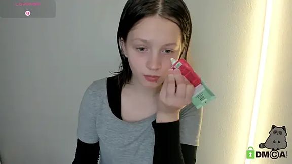 Alina_Mills