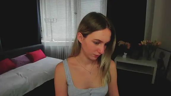 Lia_Bloom_