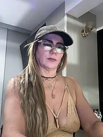 LARIANA_RIVERA23