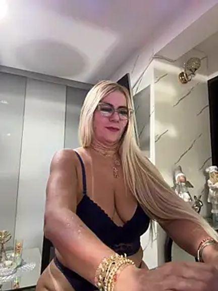 LARIANA_RIVERA23