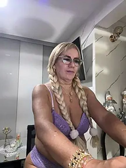 LARIANA_RIVERA23