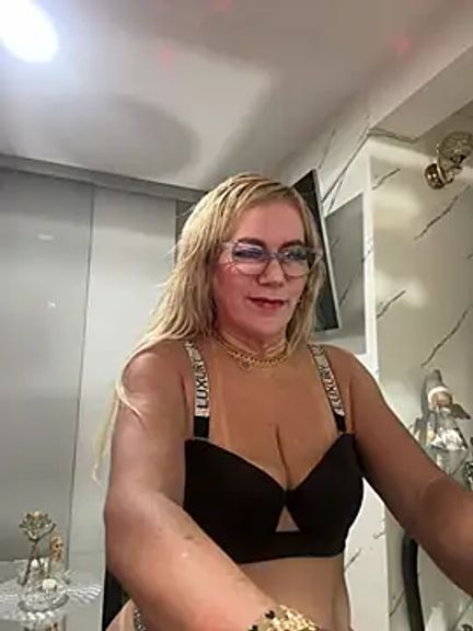 LARIANA_RIVERA23
