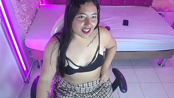 Megan_8_