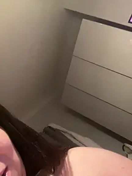 sexyBrunettex1