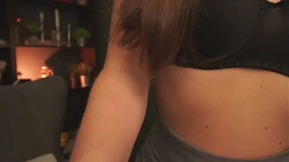 Olivia_Farrell