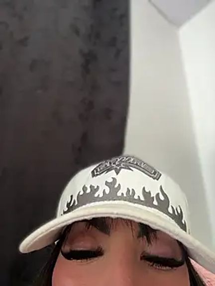 Nicolle_foxy