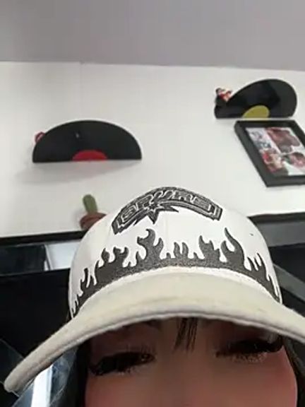 Nicolle_foxy
