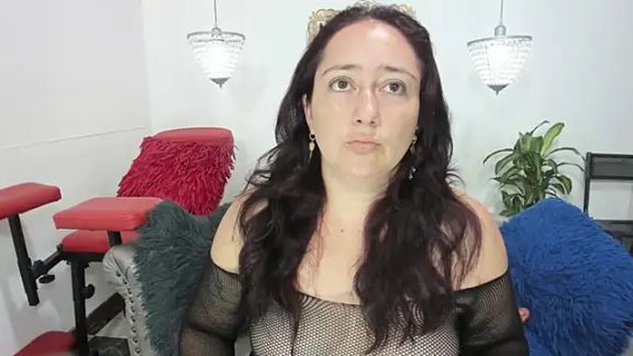 naughty_milf_esmeralda