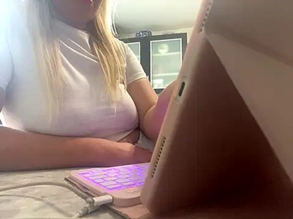 Curvysapphire