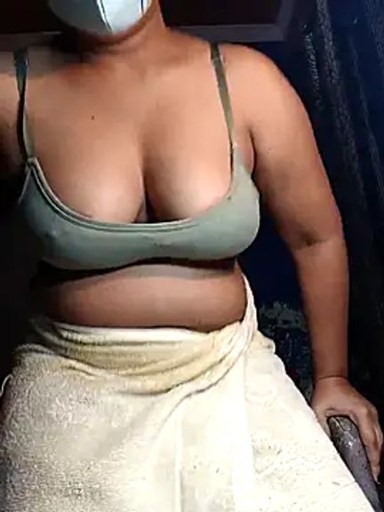 HotAishaa