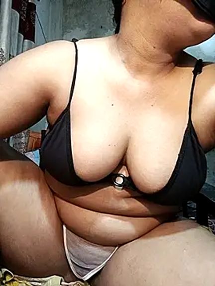 HotAishaa