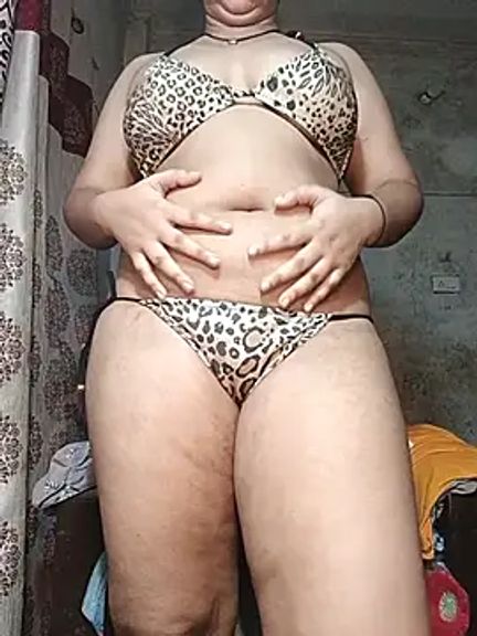 HotAishaa