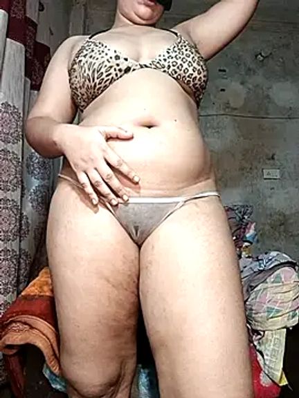 HotAishaa