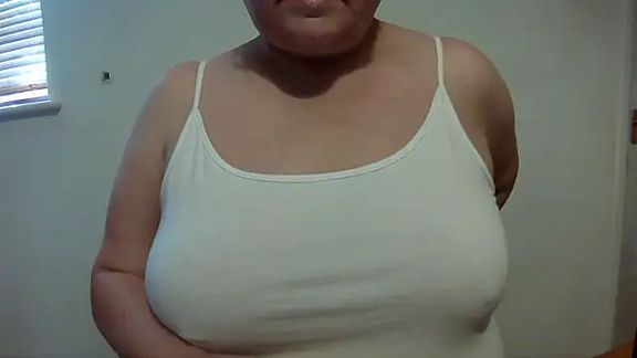 CurvyCrystalRedXX