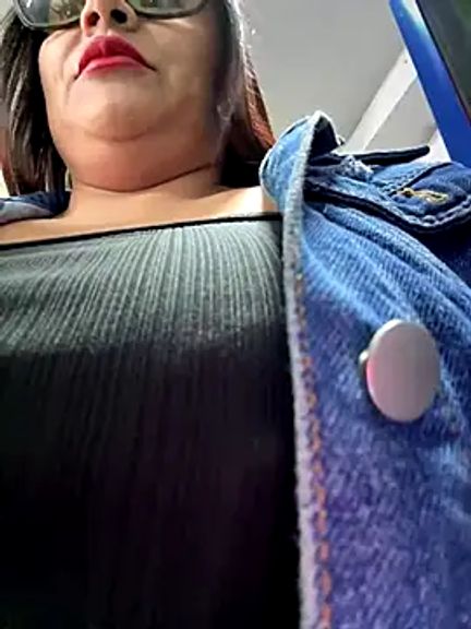 Angie_e