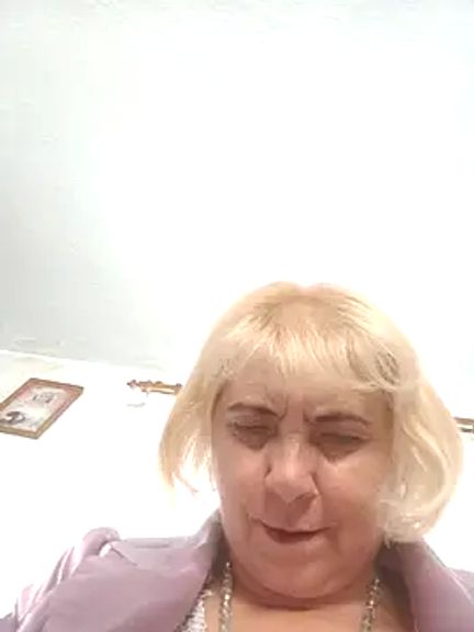 ElenaBeautiful481