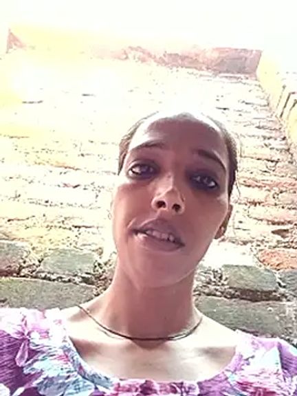 Pinki_thakur_1