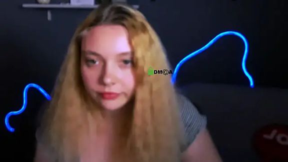 sofi_peaches_
