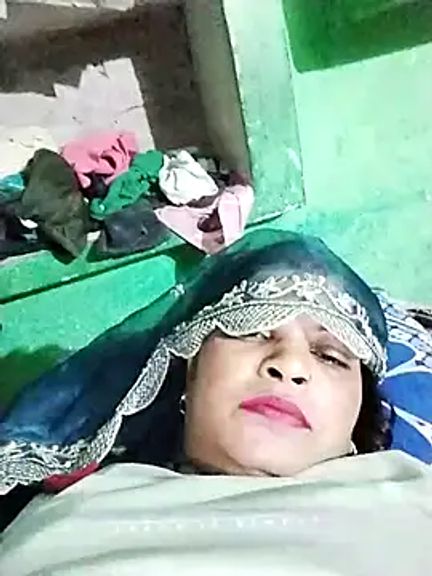 Bhavna_hot