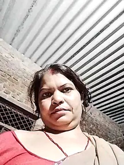 Bhavna_hot
