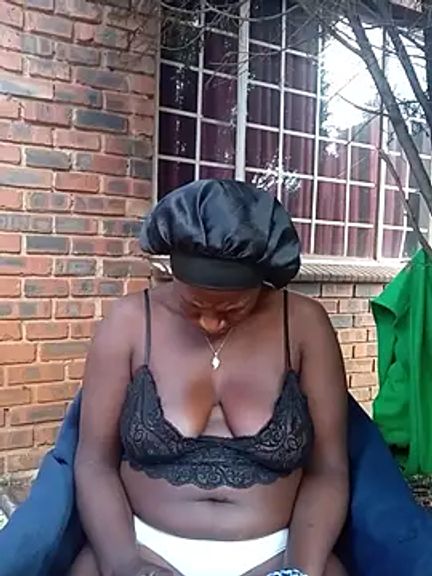 MatureGoddess_