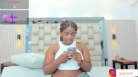 nahomye_teylor