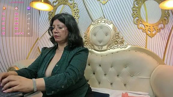 Madame_Jay