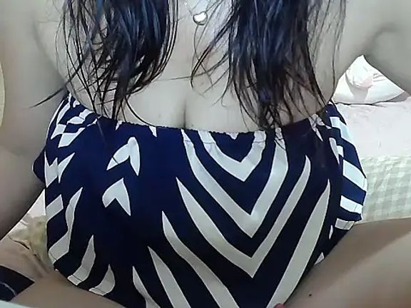Elara8309